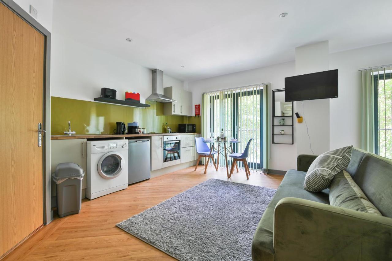 Apartment Princess Lofts Centre With Nespresso Coffee Machines & New Fast Wifi By Stayright Swansea