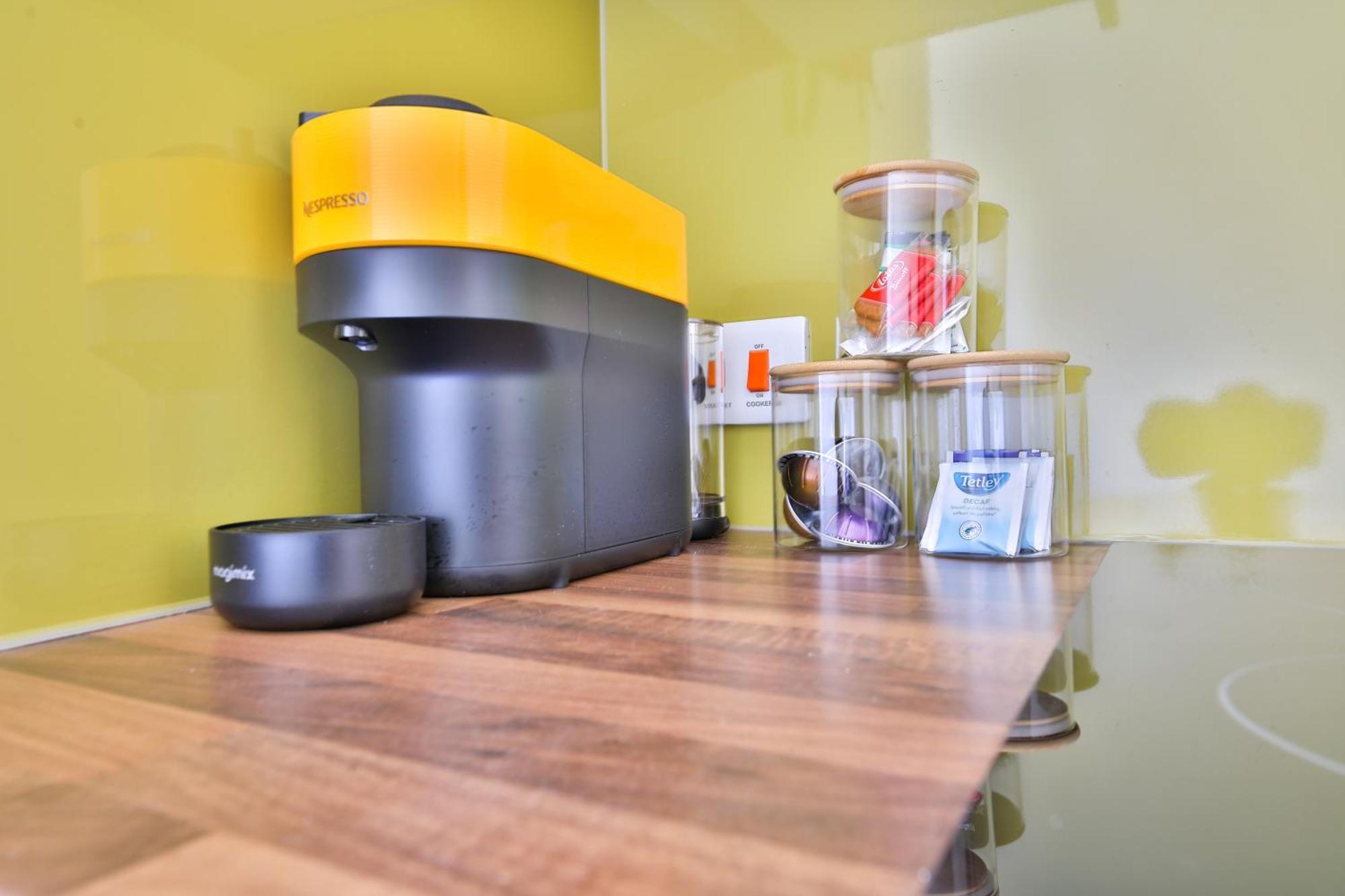 Princess Lofts Centre With Nespresso Coffee Machines & New Fast Wifi By Stayright Apartment Swansea