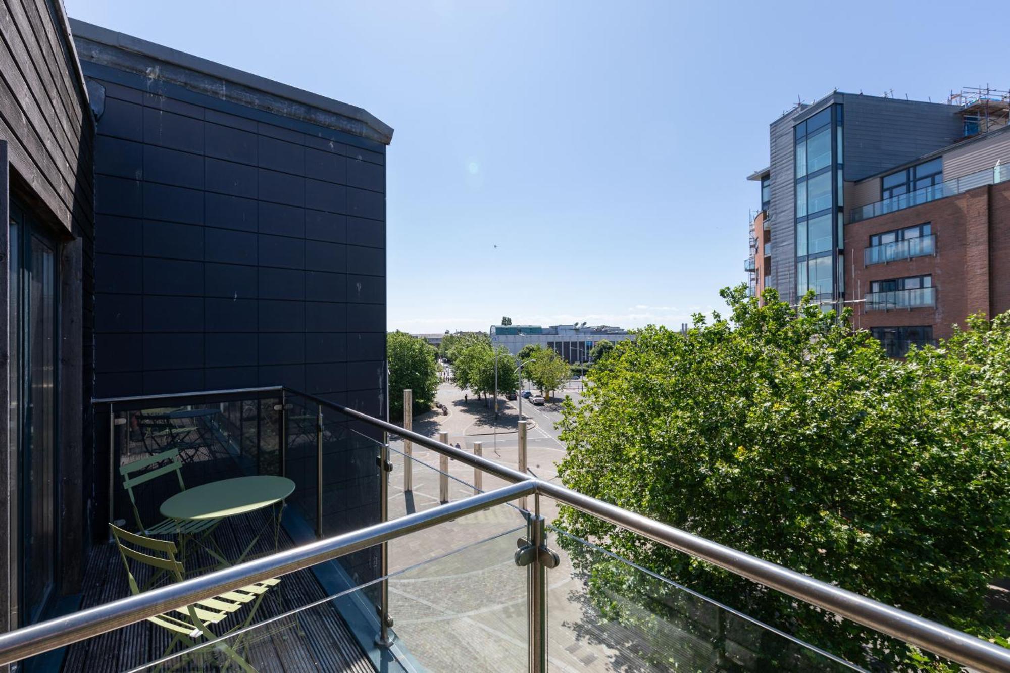 Apartment Princess Lofts Centre With Nespresso Coffee Machines & New Fast Wifi By Stayright Swansea