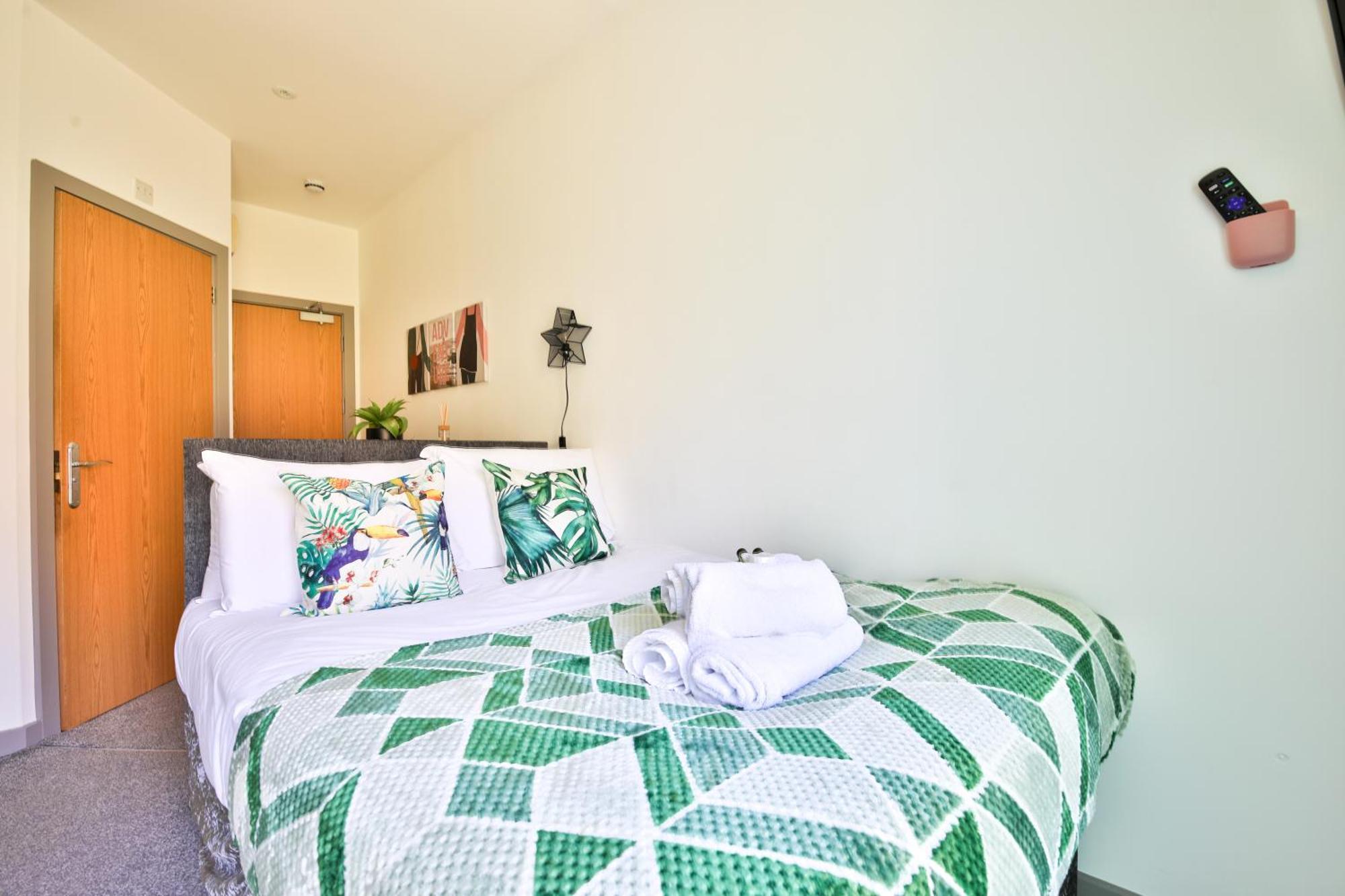 Princess Lofts Centre With Nespresso Coffee Machines & New Fast Wifi By Stayright *