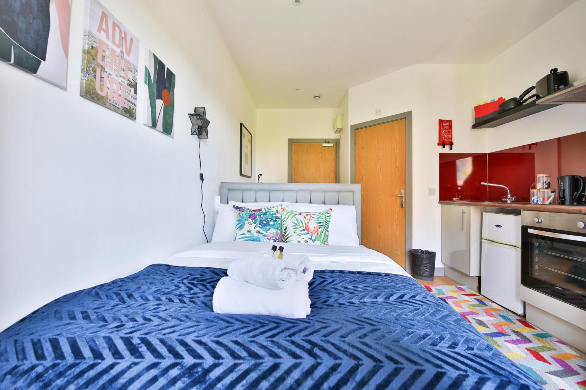 Princess Lofts Centre With Nespresso Coffee Machines & New Fast Wifi By Stayright Apartment Swansea