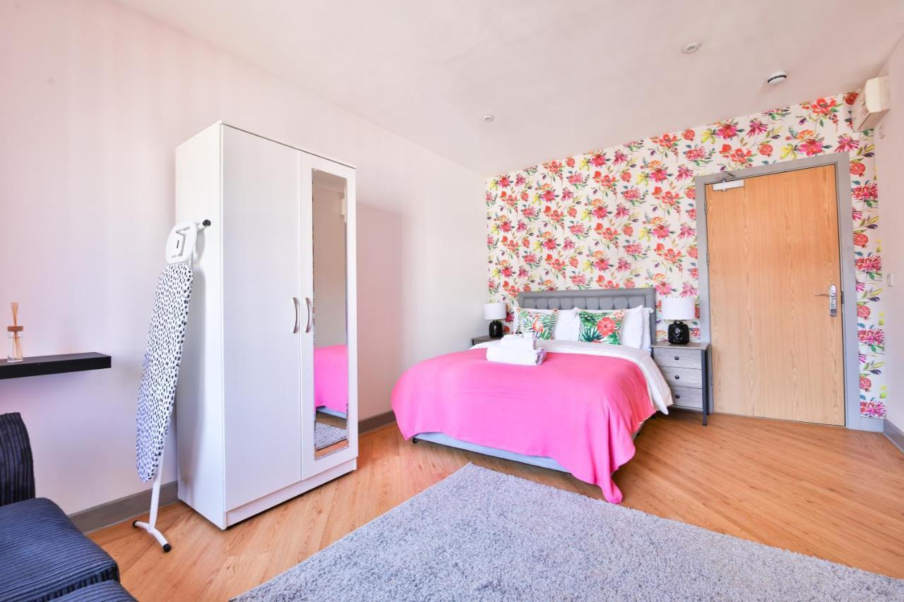 Princess Lofts Centre With Nespresso Coffee Machines & New Fast Wifi By Stayright