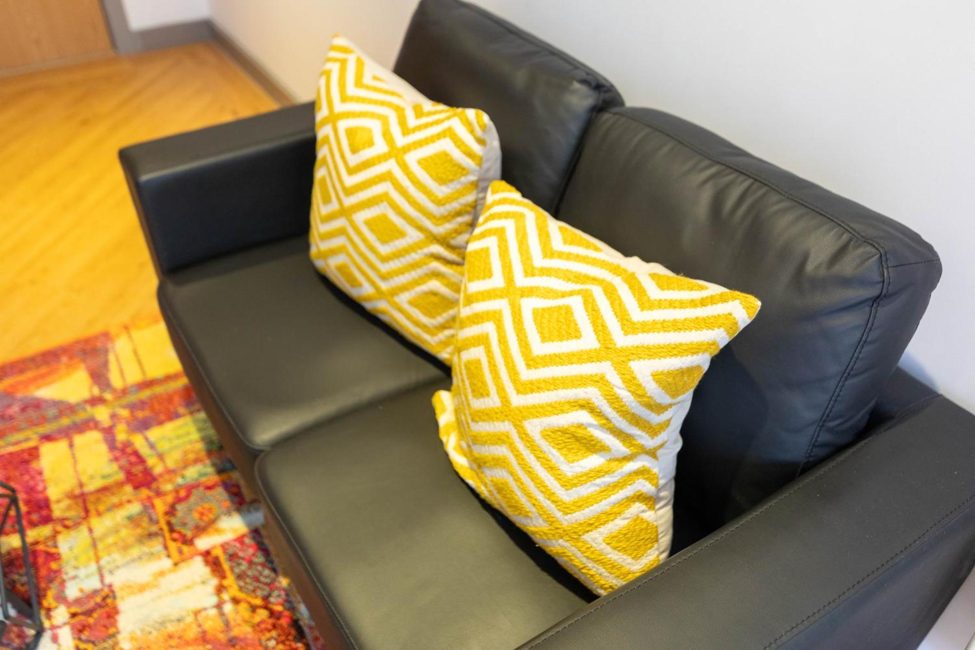 Princess Lofts Centre With Nespresso Coffee Machines & New Fast Wifi By Stayright *