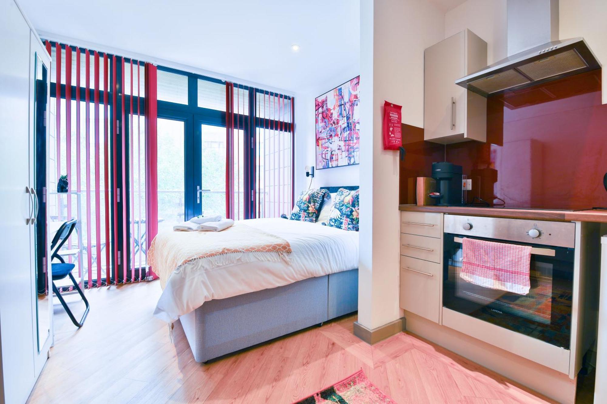 Princess Lofts Centre With Nespresso Coffee Machines & New Fast Wifi By Stayright Swansea