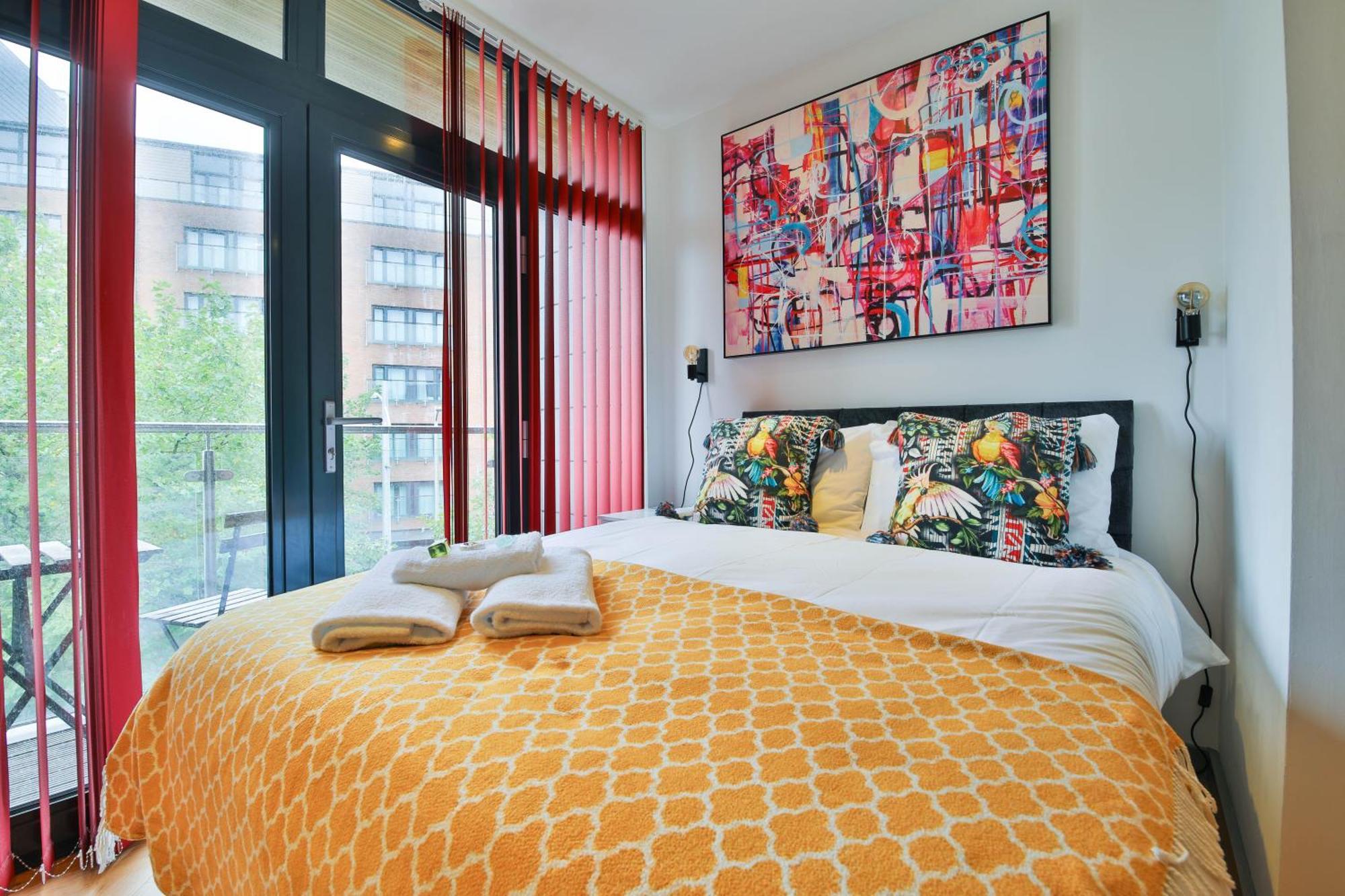 Princess Lofts Centre With Nespresso Coffee Machines & New Fast Wifi By Stayright Swansea