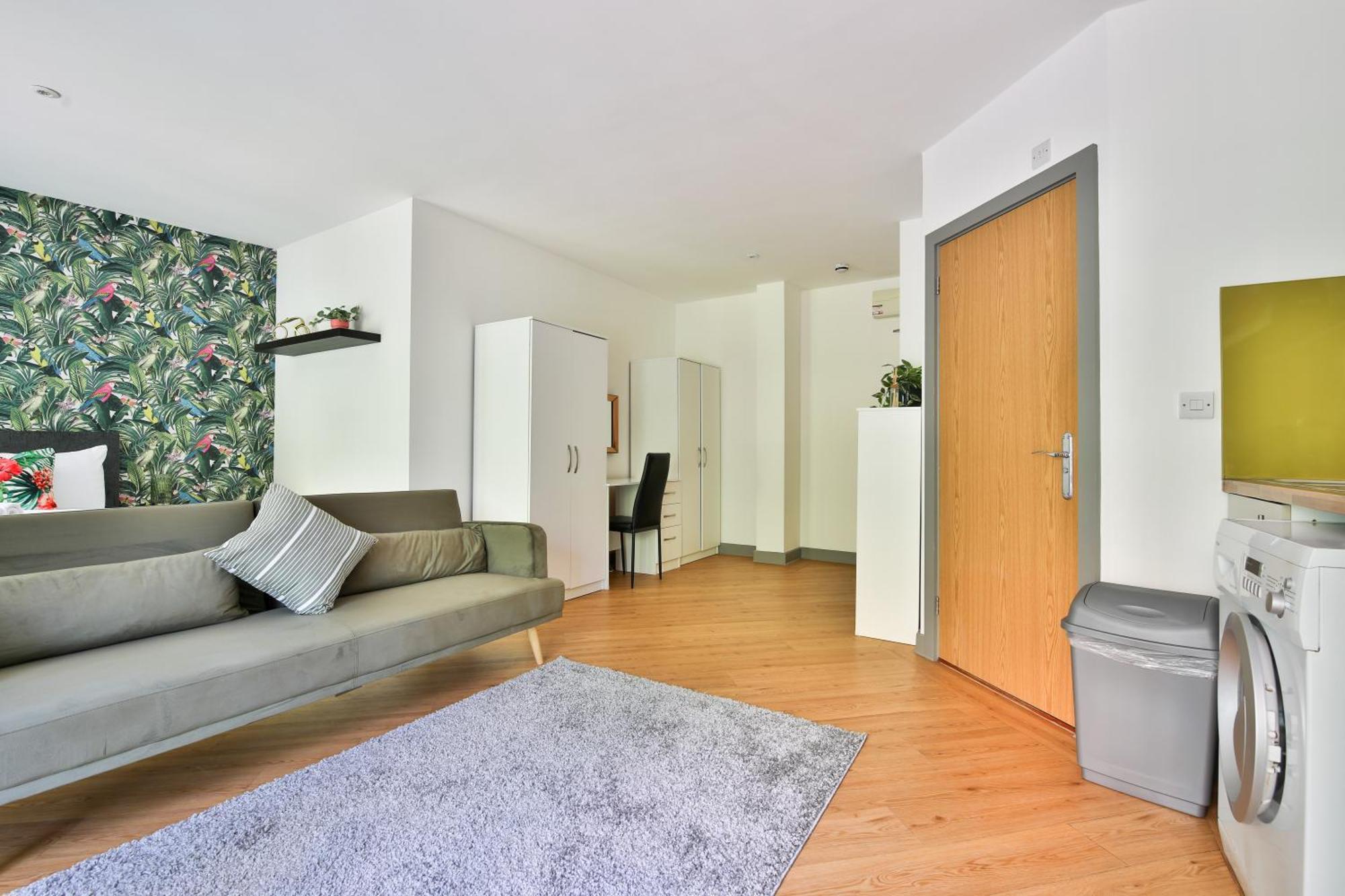 Princess Lofts Centre With Nespresso Coffee Machines & New Fast Wifi By Stayright Swansea